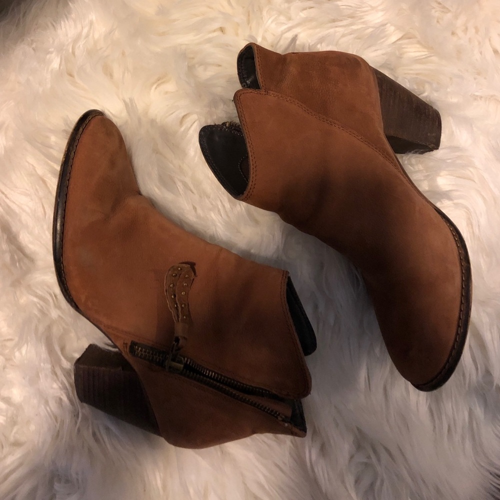 Steve Madden boots